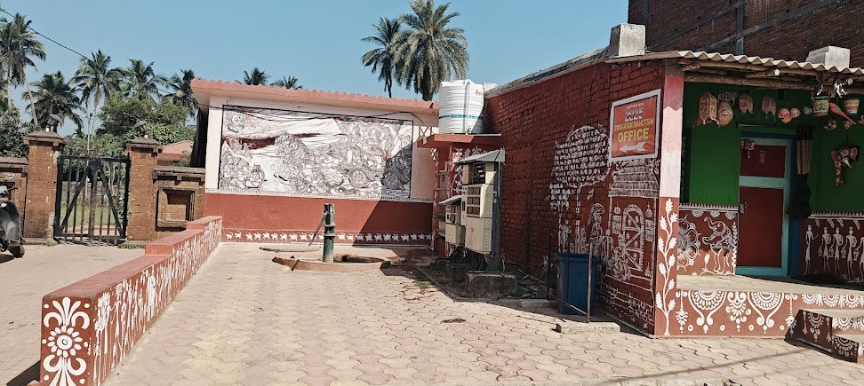 Silpi Guru Dinabandhu Mohapatra Raghurajpur Heritage Village, photo 1 of 7
