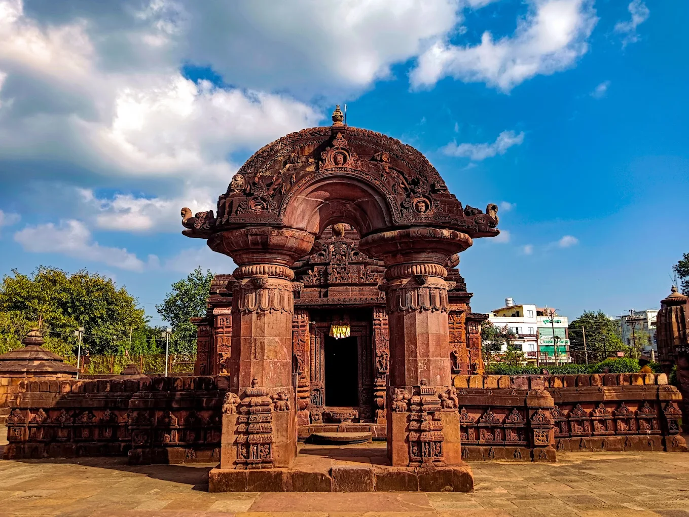 Mukteshwar temple, photo 3 of 8