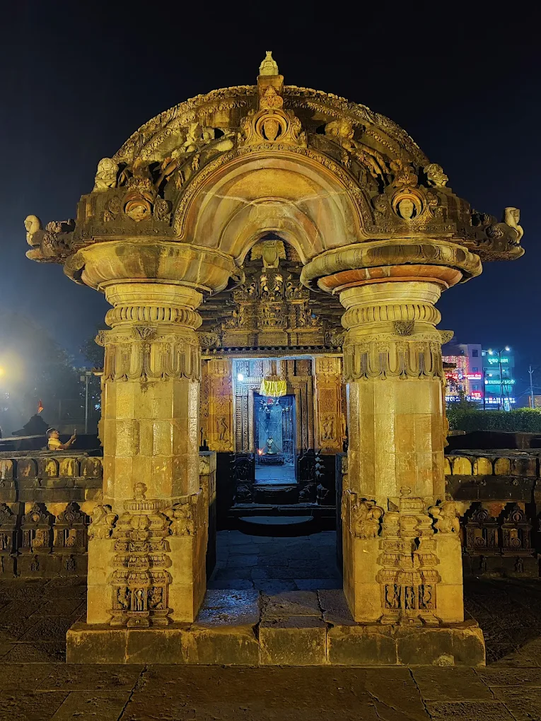 Mukteshwar temple, photo 2 of 8