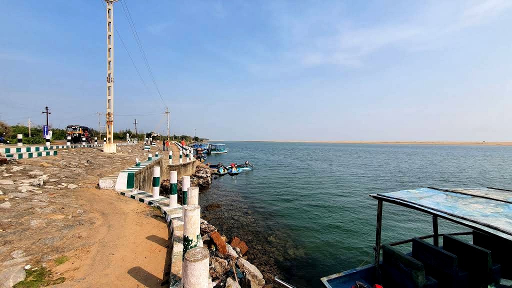 Chandrabhaga Sea Beach, photo 3 of 8