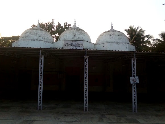 Shahi Qila Masjid, photo 2 of 7
