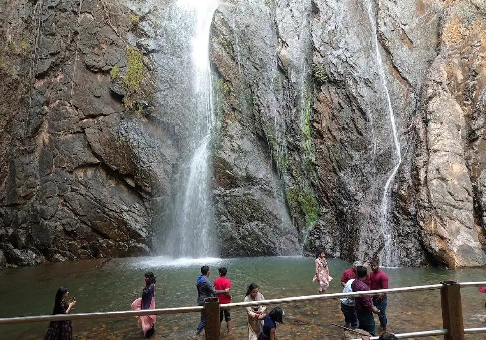 Pradhanpat Waterfall, photo 1 of 5