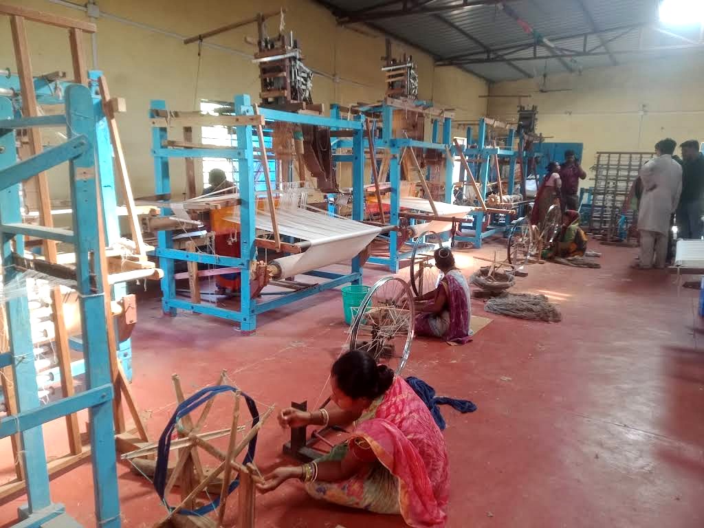 Mauna Dhwani Foundation - Handloom Weaving Centre, photo 3 of 7