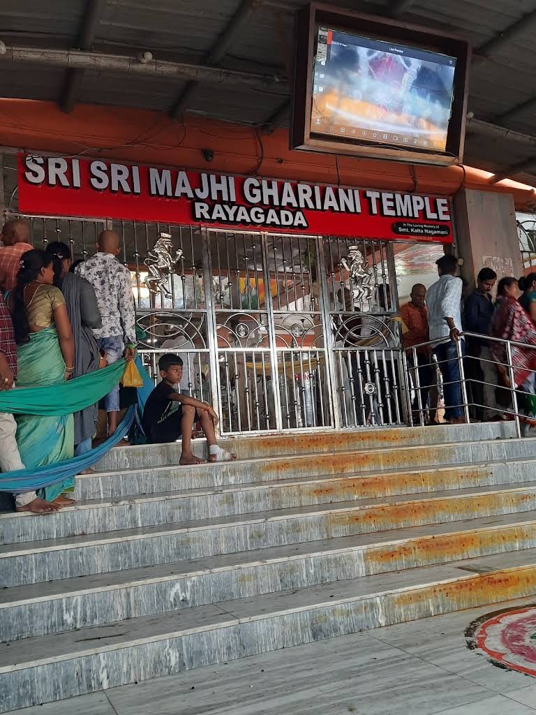 Majhighariani Temple, photo 4 of 8