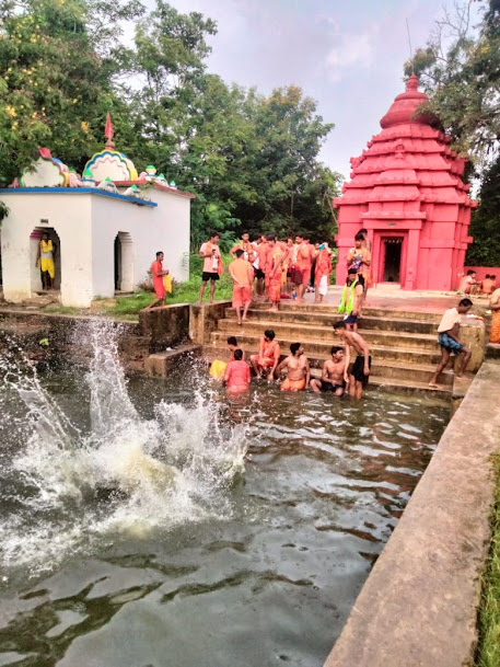 Deulajhari Hot Spring, photo 3 of 7