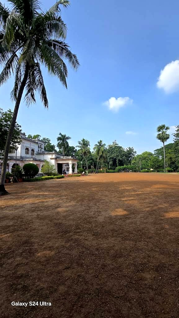 Ashram Ground, photo 4 of 6