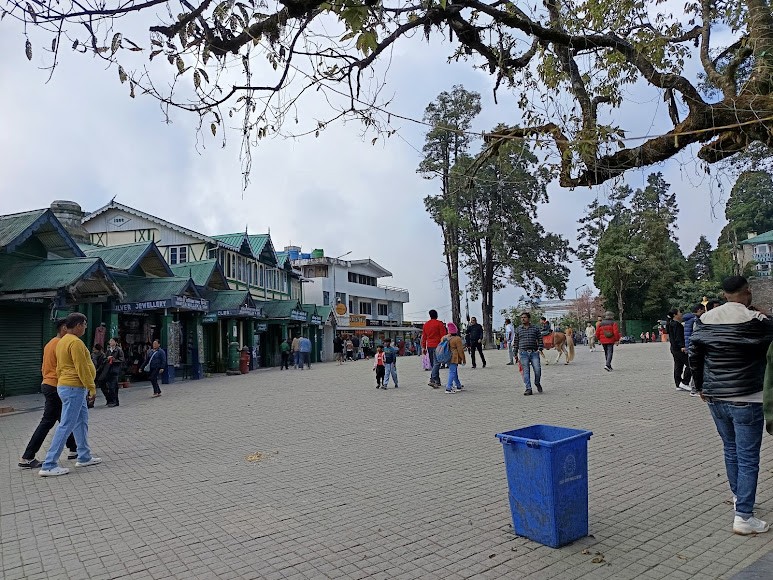 Mall Market, photo 3 of 9