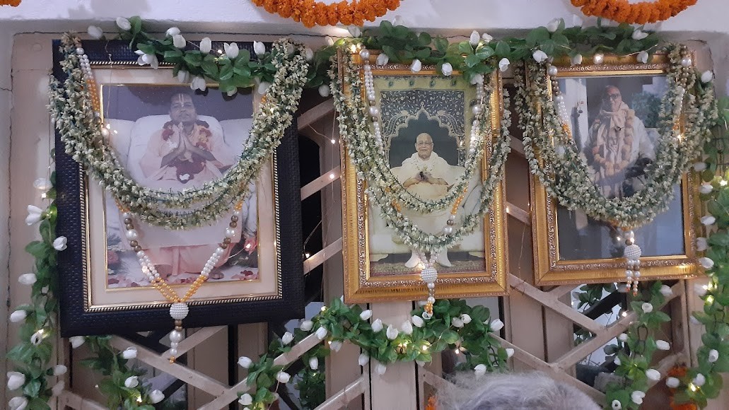 Sri Chaitanya Saraswat Math (Jal Mandir), photo 2 of 6