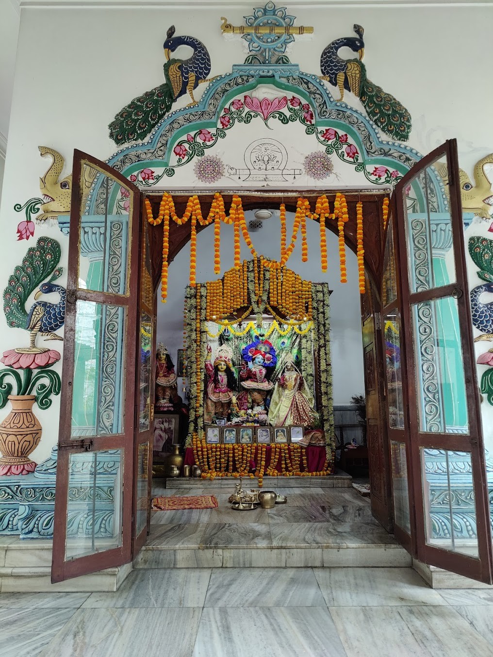 Sri Chaitanya Saraswat Math (Jal Mandir), photo 1 of 6