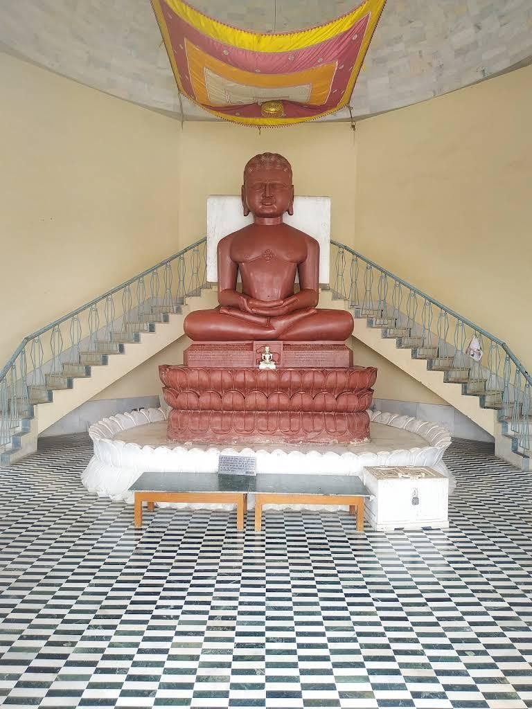 Madhuban Digamber Jain Temple, photo 4 of 6