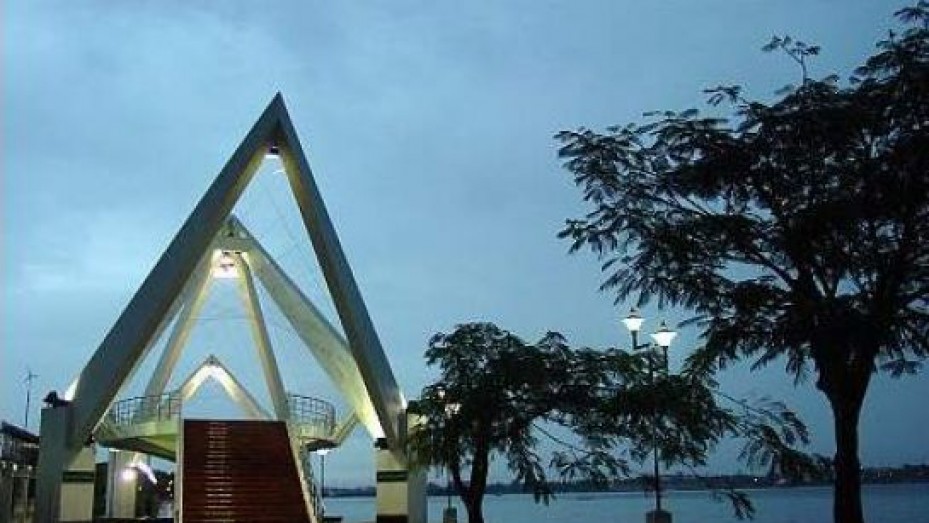Marine Drive, photo 2 of 6