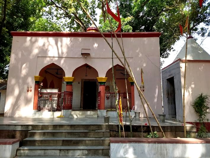 Sarna Temple, photo 1 of 5
