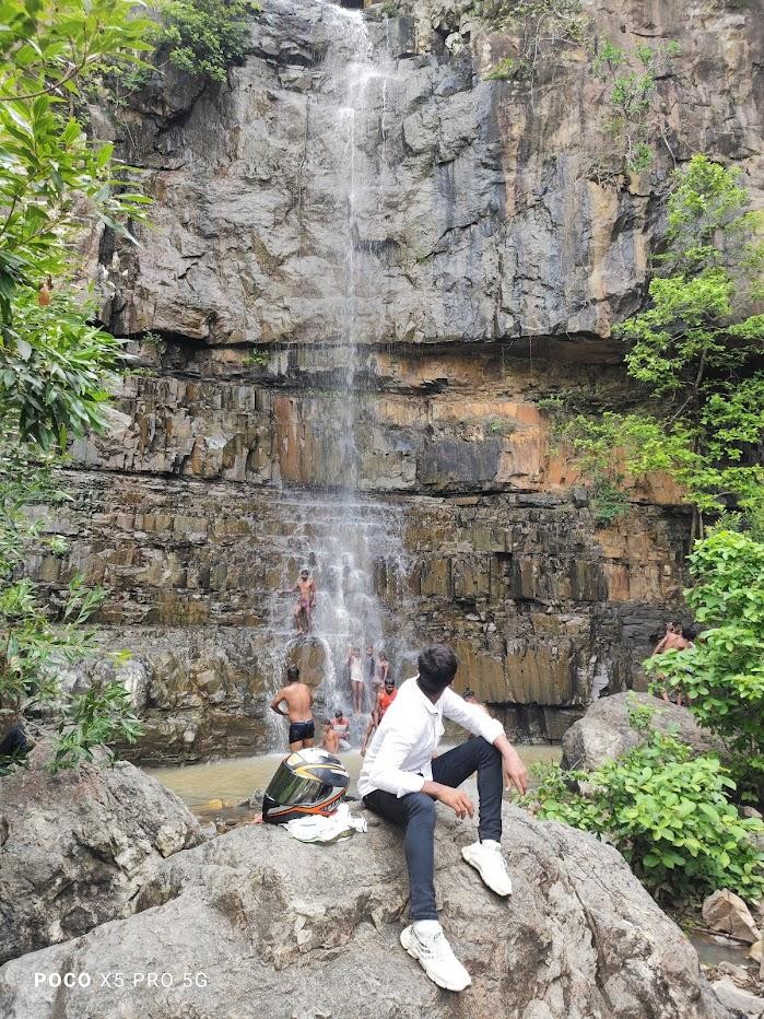Parsodih Waterfall, Garhwa, photo 2 of 7