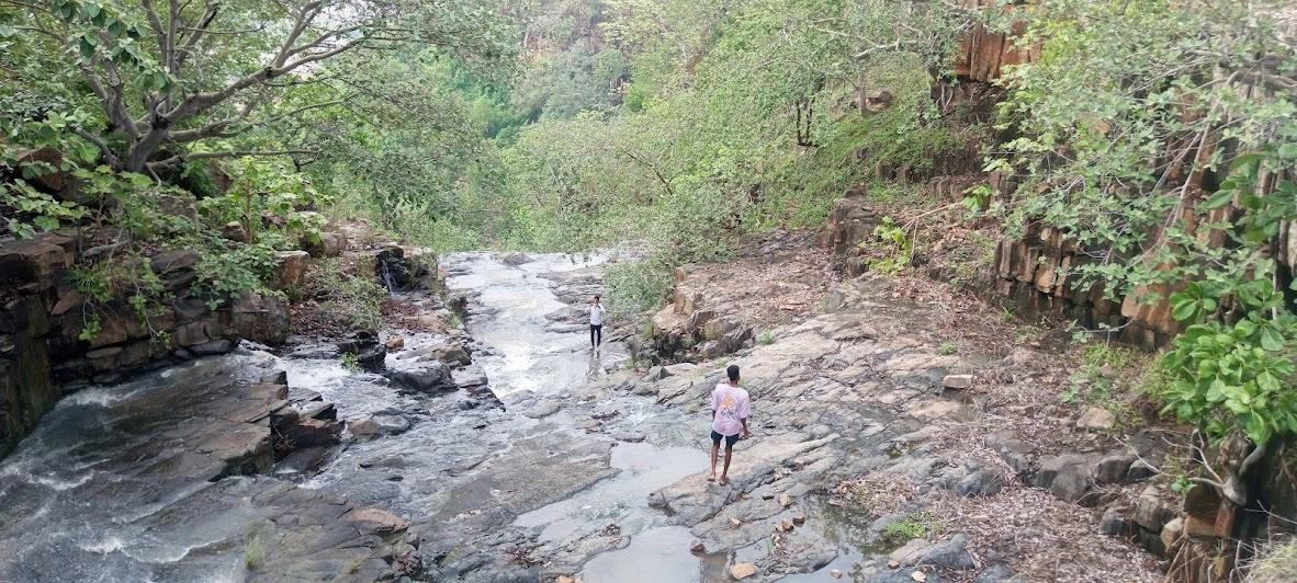 Parsodih Waterfall, Garhwa, photo 3 of 7