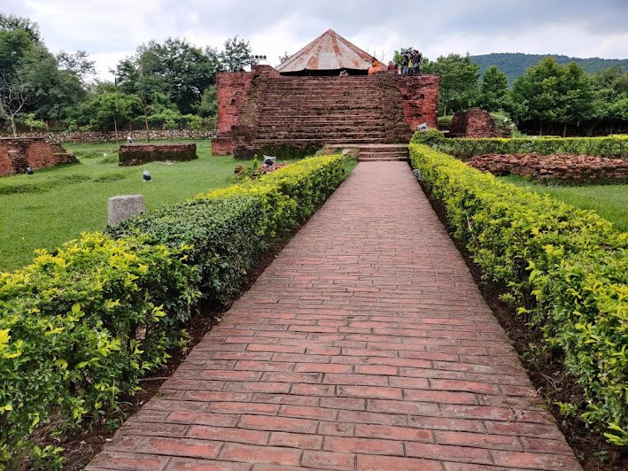 Maniyar Math, photo 1 of 9
