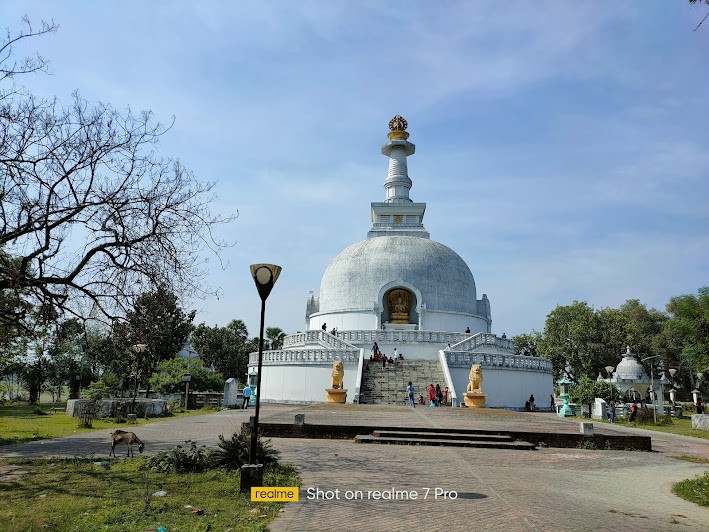 Vishwa Shanti Stup, photo 1 of 9