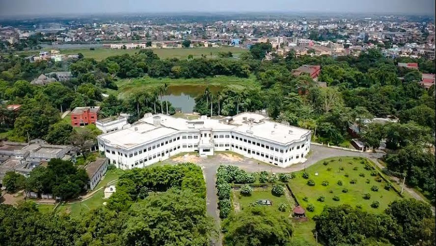 Nargona Palace, photo 1 of 5