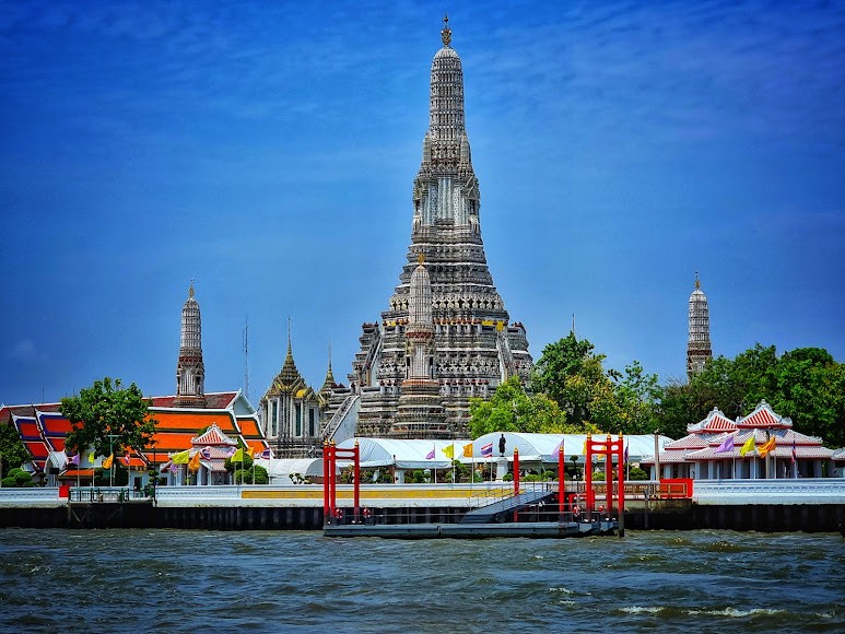 Wat Arun, photo 1 of 10