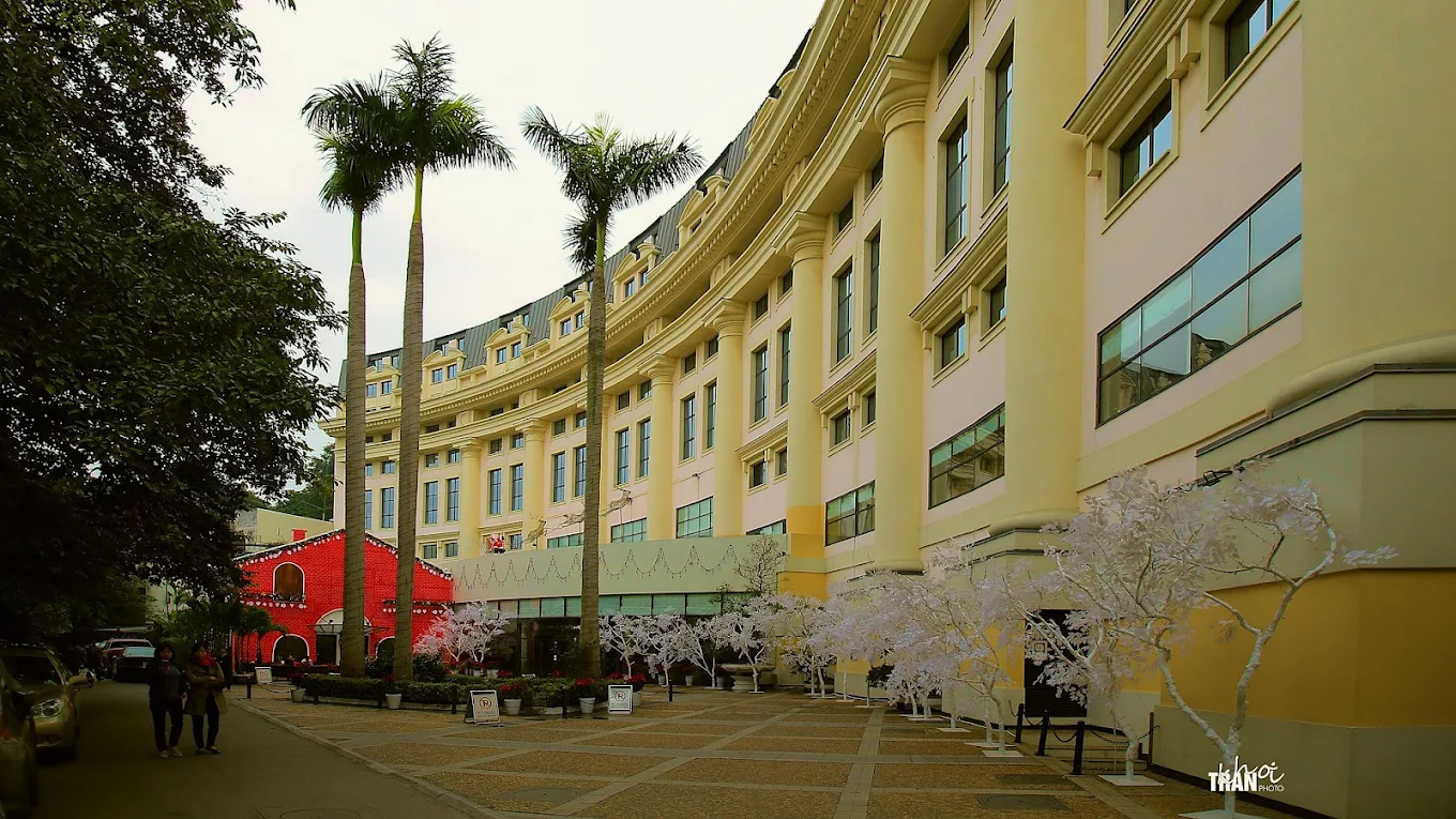 Hanoi Opera House, photo 1 of 12