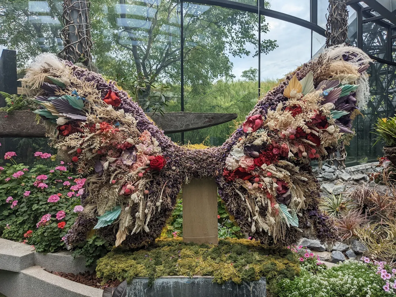 Floral Fantasy, photo 2 of 12