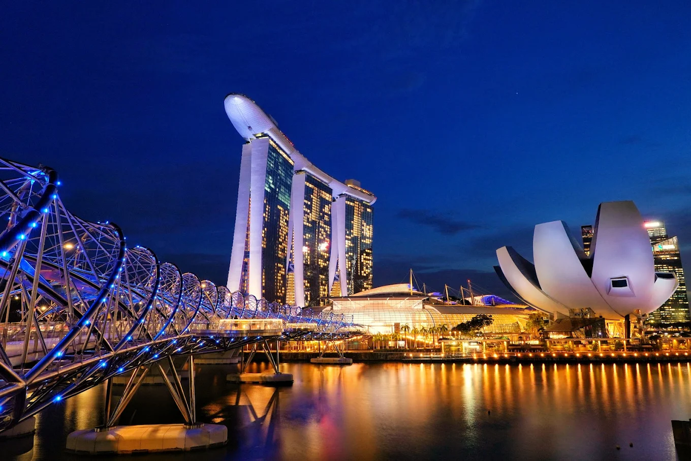 The Helix Bridge, photo 1 of 12