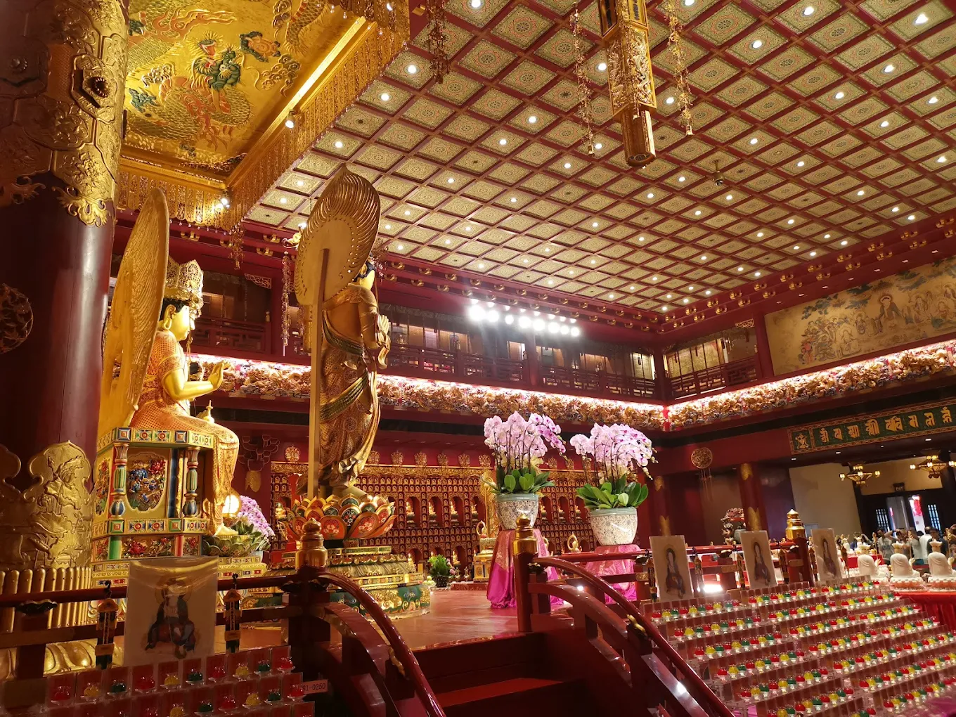 Buddha Tooth Relic Temple, photo 1 of 11