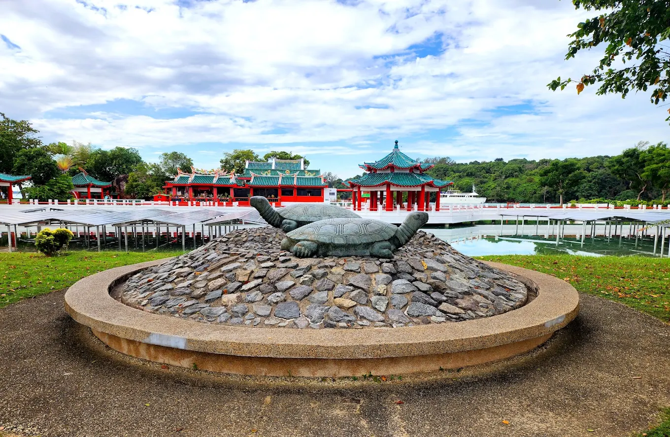 Singapore Island Cruise & Ferry Services | St John's/Lazarus, Kusu & Sisters' Island, photo 3 of 9