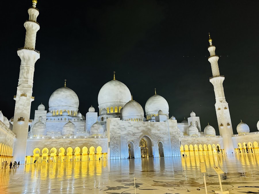 Sheikh Zayed Grand Mosque, photo 2 of 13