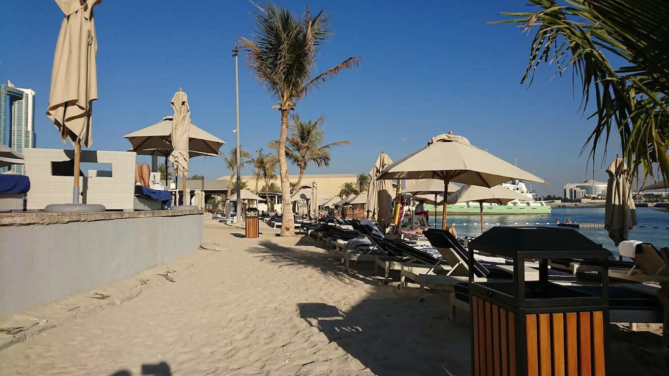 Abu Dhabi, photo 2