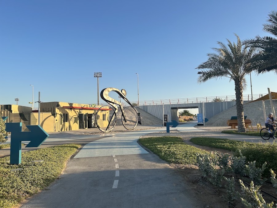 Al Hudayriat Island, photo 2 of 12