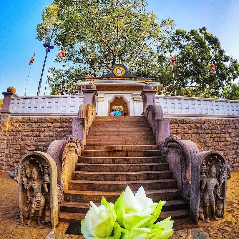 Sri Maha Bodhi Viharaya, photo 3 of 6