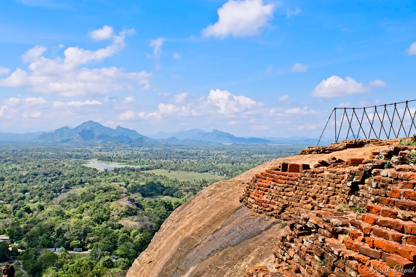 Sigiriya, photo 4 of 9