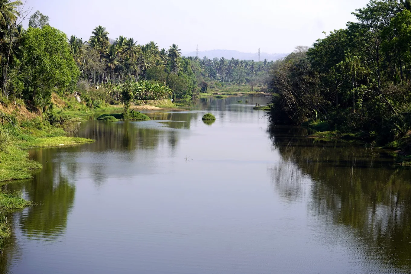 Manchanabele Dam, photo 3 of 7