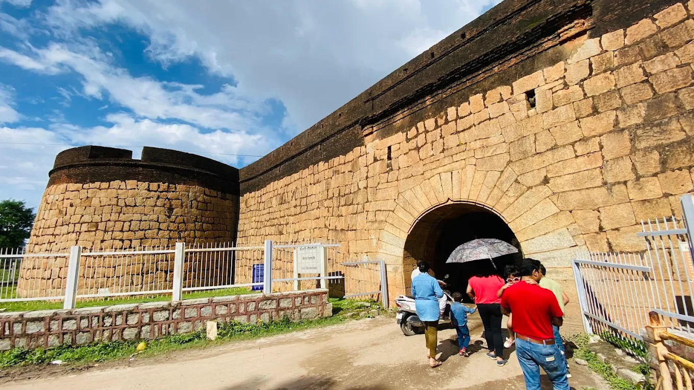 Devanahalli Fort, photo 1 of 11