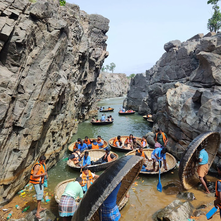 Tamilnadu hogenakkal falls, photo 4 of 10
