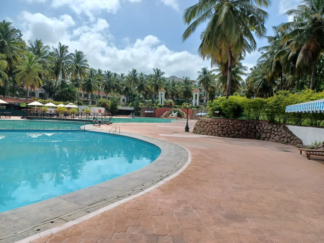 THE GOLDEN PALMS HOTEL & SPA, photo 2 of 11