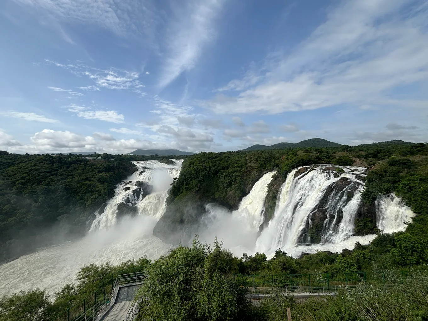 Shivanasamudra Falls, photo 1 of 7
