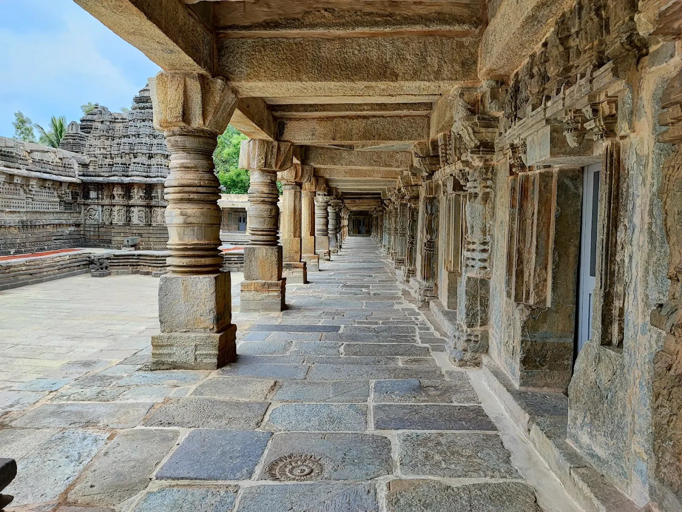 Shri Chennakeshava Swamy Temple (Somanathapura) - UNESCO Heritage site, photo 3 of 8
