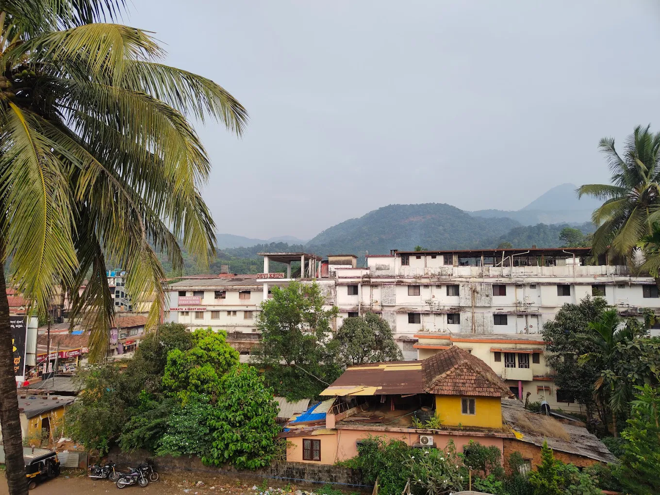Kolluru Shri Mookambika Devi Temple, photo 2 of 10