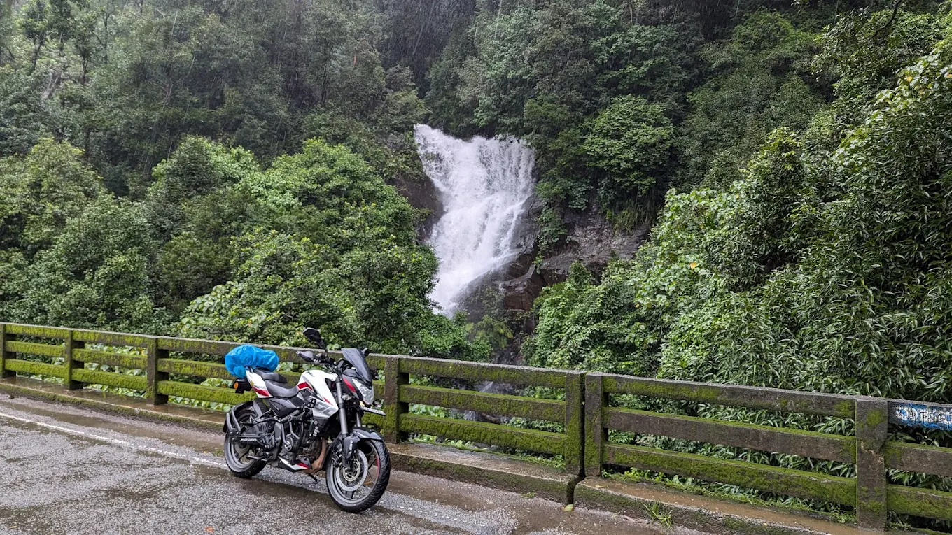 Kadambi Falls, photo 4 of 6