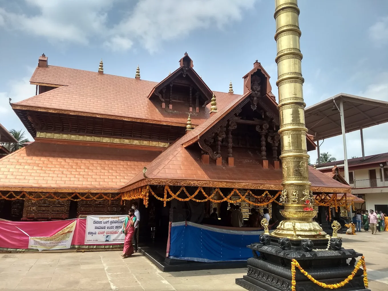 Shri Rajarajeshwari Temple, Polali, photo 4 of 9