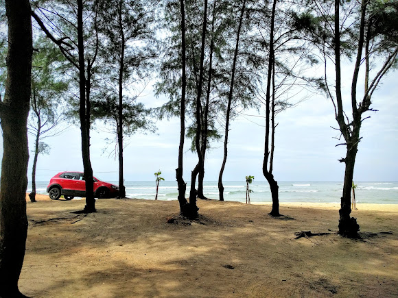 Sasihitlu Beach, photo 4 of 9