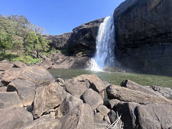 Athirappilly Water Falls, photo 3 of 8