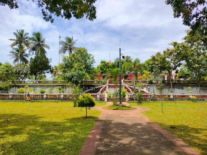 Kanakakunnu Palace Road, photo 2 of 10