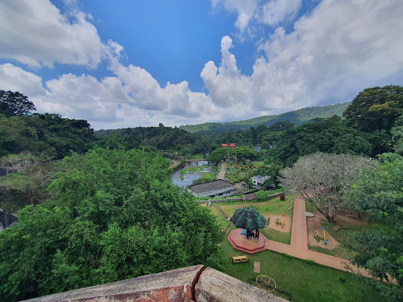 Peechi Dam, photo 1 of 10