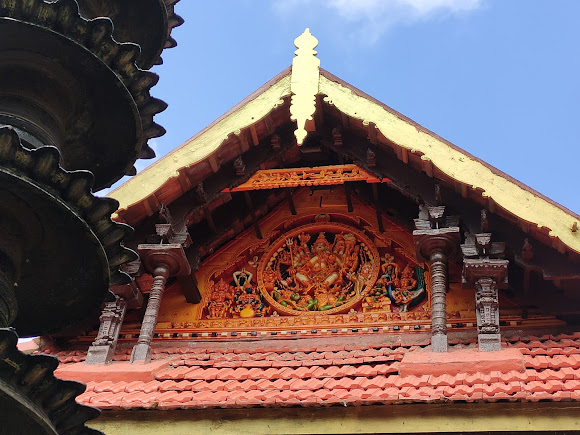 Haripad Sree Subrahmanya Swamy Temple Arch, photo 4 of 8