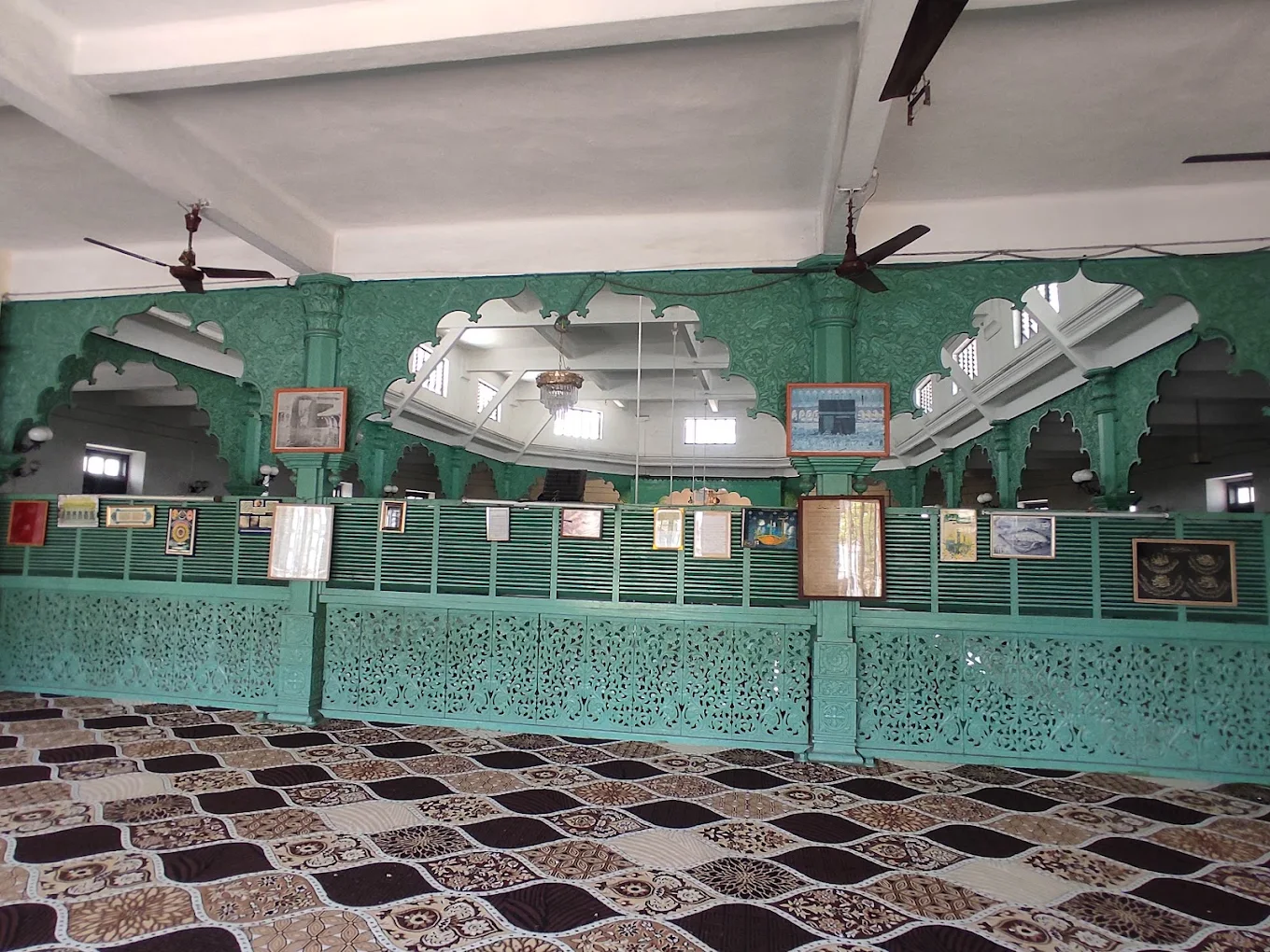 Thousand Lights Shia Mosque, photo 3 of 11