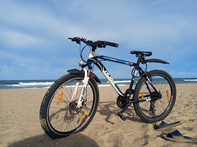 Akkarai Beach, photo 4 of 10