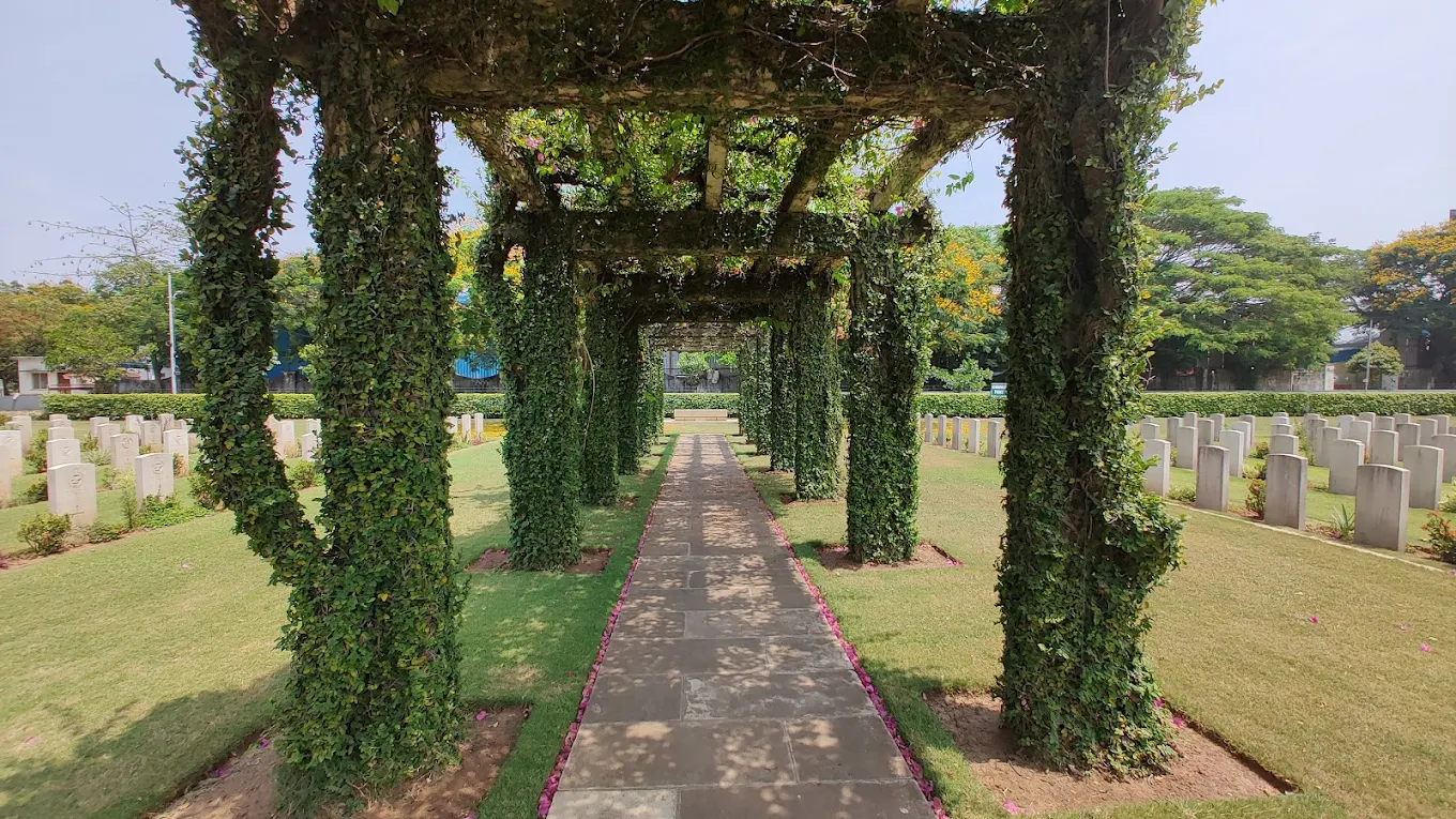 Madras War Cemetery, photo 3 of 8