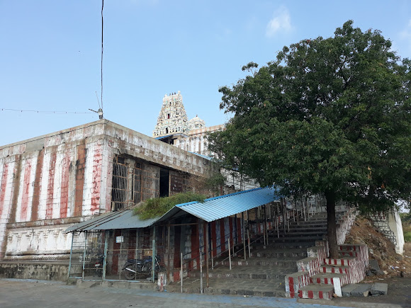 Venkatachalapathy temple, photo 2 of 9